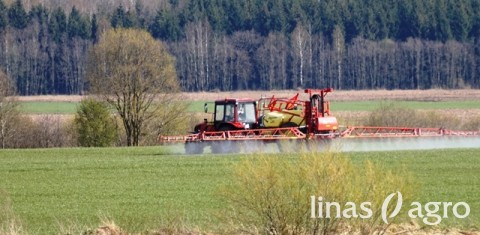 Ankstyvasis žiemkenčių tręšimas per lapus Ankstyvasis žiemkenčių tręšimas per lapus