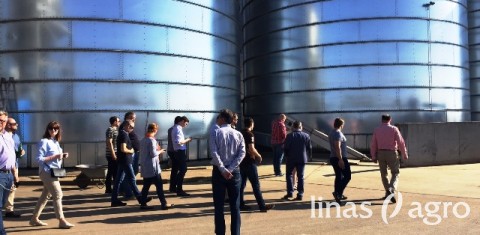 Derliaus supirkimo įkarštyje „Linas Agro“ Grūdų centro Pasvalio elevatorių aplankė svečiai Derliaus supirkimo įkarštyje „Linas Agro“ Grūdų centro Pasvalio elevatorių aplankė svečiai