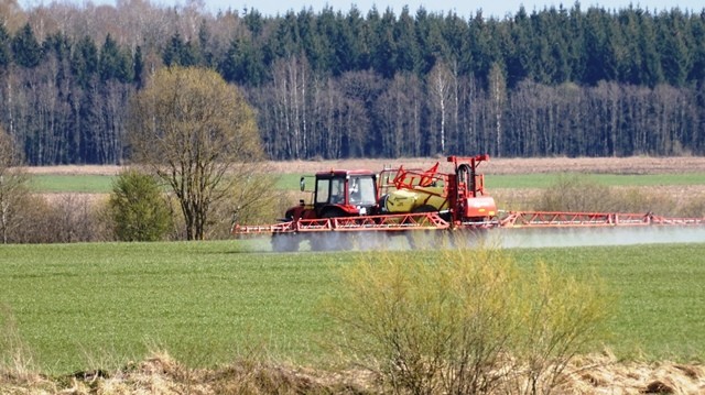 Ankstyvasis žiemkenčių tręšimas per lapus