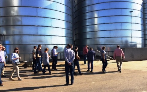 Derliaus supirkimo įkarštyje „Linas Agro“ Grūdų centro Pasvalio elevatorių aplankė svečiai Derliaus supirkimo įkarštyje „Linas Agro“ Grūdų centro Pasvalio elevatorių aplankė svečiai