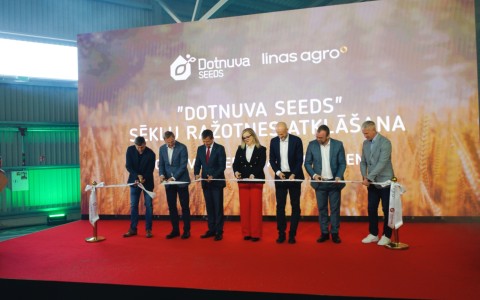 „Dotnuva Seeds“ atidaro moderniausią sėklų gamyklą Baltijos šalyse „Dotnuva Seeds“ atidaro moderniausią sėklų gamyklą Baltijos šalyse