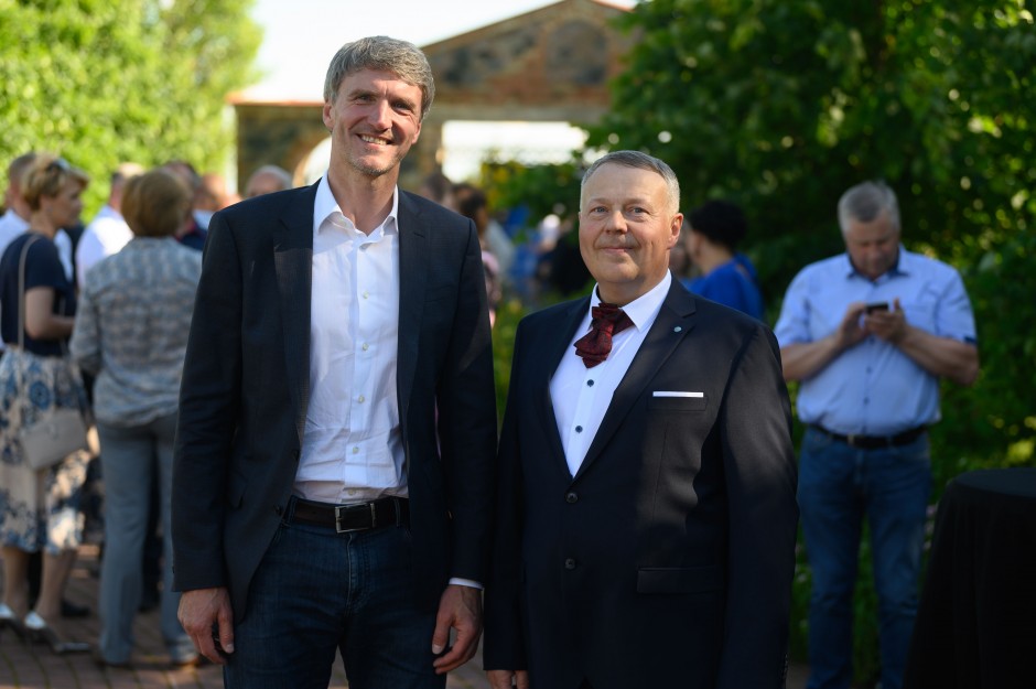 Veiklos 20-metį „Linas Agro“ Grūdų centrai sutinka su didžiausiu elevatorių tinklu Baltijos šalyse